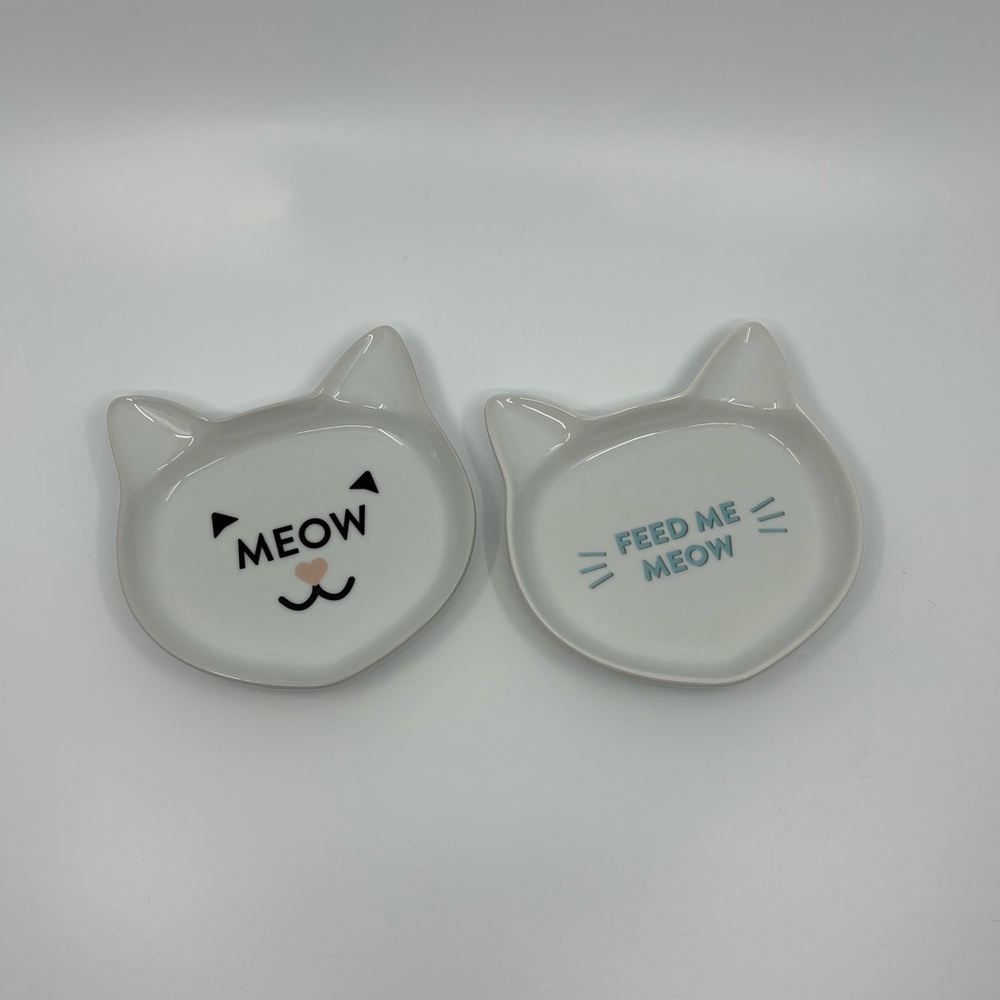 Cute Cat Plates
